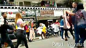 whoa that curvy ass fills those leggings