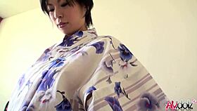 saki aoyama kimono lady sucks big cock outdoors uncensored