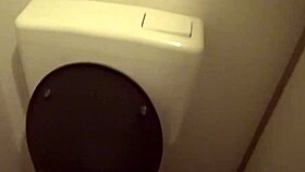 Hot wife flashes big ass then bends for public doggystyle cum!