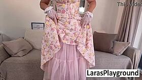 would you fuck this teasing cougar in latex right now? 🔥😏