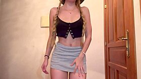 Cute College Girl Squirts in Mega Orgasm