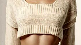 EXOTIC MIDDLE EASTERN LINGERIE MODELS TEASE BARE FEET AND PANTIES!