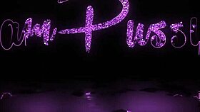 Amateur asian teen fingers shaved pussy 😘