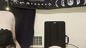 watch me finger my goth petite teen pussy and spread fat ass