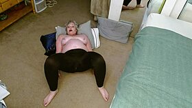 Dawnskye1962 Wiggles Hot in Dirty Leggings Morning Tease!