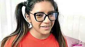 took peruvian cutie ivanna diaz home from bumble for pussy fun