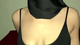secret peek at those massive arab muslim hijab boobs