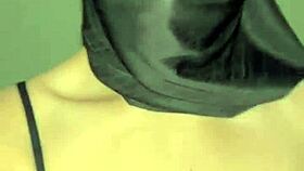 secret peek at those massive arab muslim hijab boobs