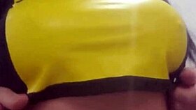 come peek at my pussy twinkling just for you