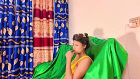 Craving desi ffm threesome with pretty indian amateurs?