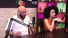 gostosa amanda borges shows off her tight spots sensually