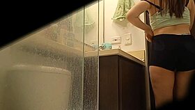 spying on sexy argentinian model milet peeing up her miniskirt outdoors 👀💦