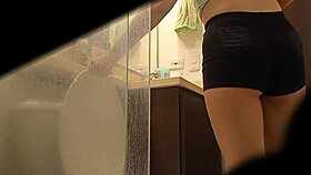 spying on sexy argentinian model milet peeing up her miniskirt outdoors 👀💦