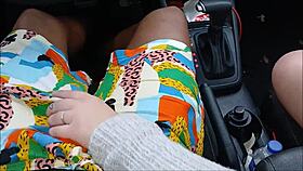 Heluvvkelo's sexy curvy ass receives the best sloppy head in car