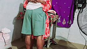 busty curvy babe gets groped tits and pussy on bus 😏🍑