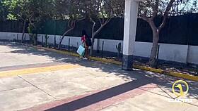whoa, that big ass venezolana peruvian caught by pingon police on lima streets doing workout?