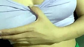 alexia, flash that wet colombian pussy outdoors now?