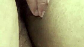 they rubbin my cuca with that lil pito feels so damn good close up