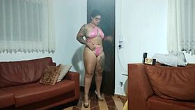 Hey babe flashing my curves for you while hubby's watching