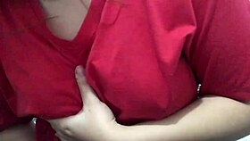 Hot Filipina girlfriend craves horny homemade action