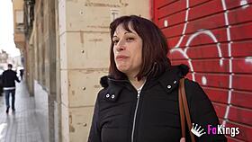 hey young stud wanna mate dance with milf lucia now?