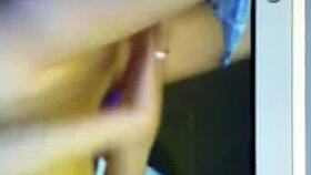 omg french slut fanny shoves that dildo deep on webcam 😈🍆💦