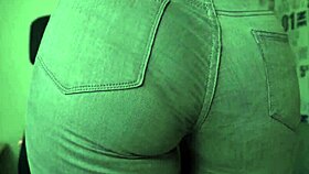 Amateur MILF's perfect big ass teases in tight jeans and panties