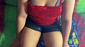 exotic indian fingers herself squirting at home