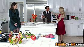 thanksgiving orgy parody with hardcore group sex thanksgivin' style