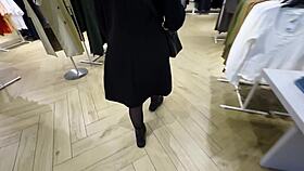 Thrilling Pussy Flash Ignites Dressing Room Ecstasy