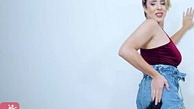 This sexy cosplay kitten wants to play naughty tricks