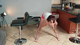 desperate yoga pants soaked in messy piss stretch