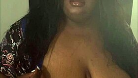 ava knightly poses with music