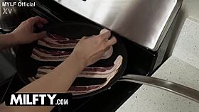 monique mae rides oliver faze cowgirl with licks and spanks during yoga workout 😍💦🔥