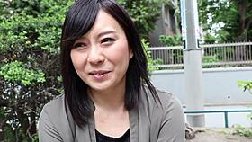 Shiori 35yo Tokyo Milf Raw Creampie Home Fuck
