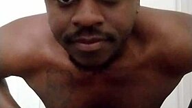 Hey join me shaving and masturbating in private now!!