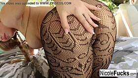 nicole aniston creampied in backyard