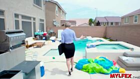 Mylfex home inspector milf gets banged hard by lazy guy with big tits bouncing