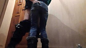 i paid that hot courier with my mouth n dirty russian talk 😜💋