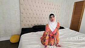 shy rich hijab milf so horny she fucks handyman pov cowgirl
