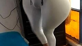 Liguero sin medias shows off curvy ass babe pussy fucking with dildo toys