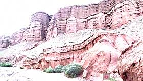 couple's skinny teen gives deep glasses blowjob in scenic canyon