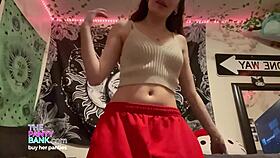 hey this horny 18+ latina fingers her wet pink pussy till dripping 😜