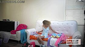 hey bryan gozzling, allie addison wants to hook up and fuck right now pretty please?