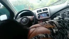 pinay trades steamy blowjob for taxi fare in wild outdoor cum gulp