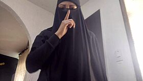 arab milf niqab hijab squirts rough pussy orgasm webcam