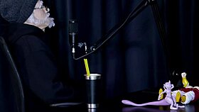 Flor de Damiana Craves Wild Fetish Toys!