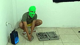 milf sneaks into gym hunk's place after aerobics watch, flirts for hardcore doggystyle bang