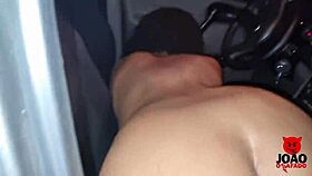 Hey cutie passing by wanna hop in for quick car creampie fuck?