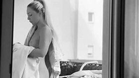 Chubby babe flashes shaved pussy on balcony for neighbors' outdoor thrill